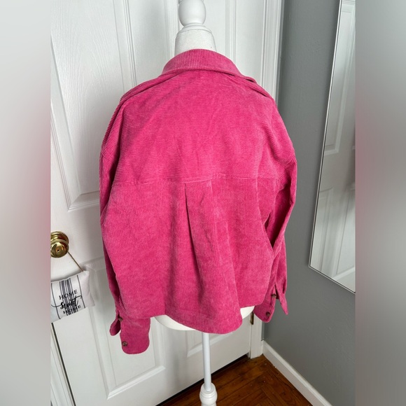 NWOT Wishlist Apparel hot pink (hibiscus) cropped corduroy button up size small - Picture 12 of 16
